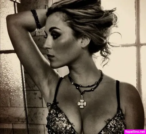 Alexa Penavega OnlyFans Thumbnail #Xa4dzq3eGG