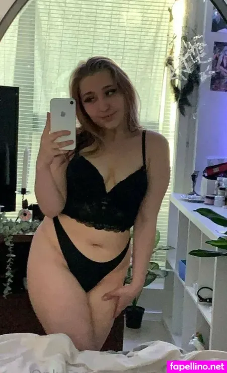 Alexa Vaisa OnlyFans Thumbnail #DYgepLLxUM