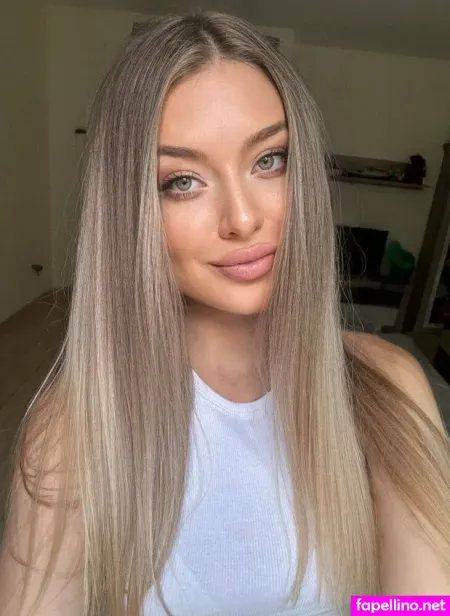 Alexablonda OnlyFans Thumbnail #R8vgZ5th7e