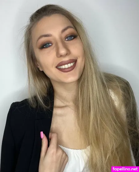 Alexagol19 OnlyFans Thumbnail #zOQqsq1DqL