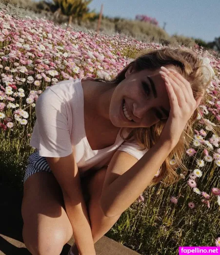 Alexandra Croft OnlyFans Thumbnail #0RA83n3itq