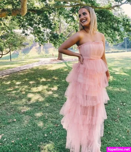 Alexandra Croft OnlyFans Thumbnail #CQRApqWS31