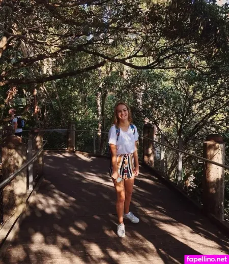 Alexandra Croft OnlyFans Thumbnail #RxHEOZdj5o