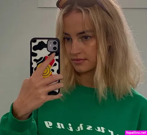 Alexandra Croft OnlyFans Thumbnail #SyqXTgc4rm