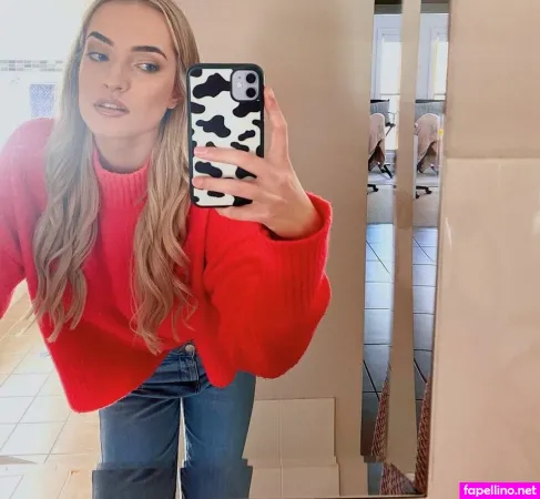 Alexandra Croft OnlyFans Thumbnail #zNZIuYl7FV