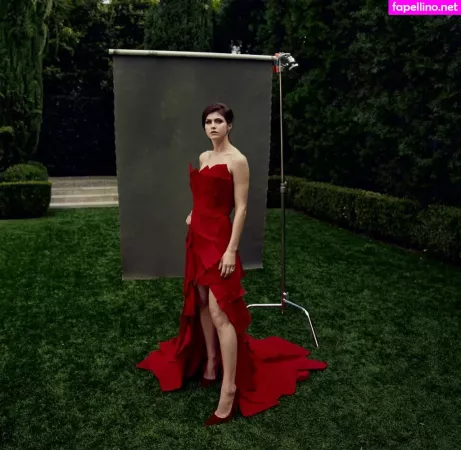 Alexandra Daddario OnlyFans Thumbnail #4ZcXlLT0XD