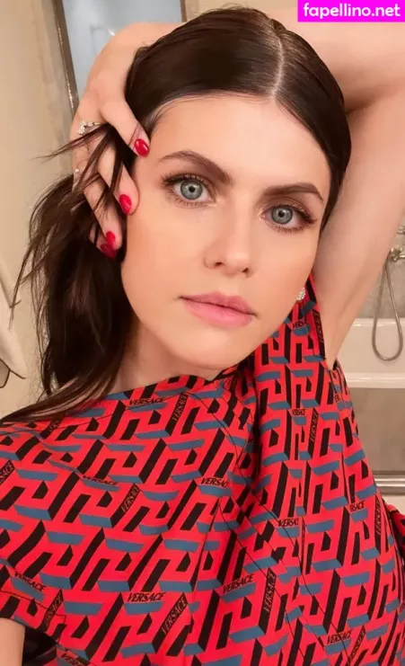 Alexandra Daddario OnlyFans Thumbnail #wi4wZsQ6qE