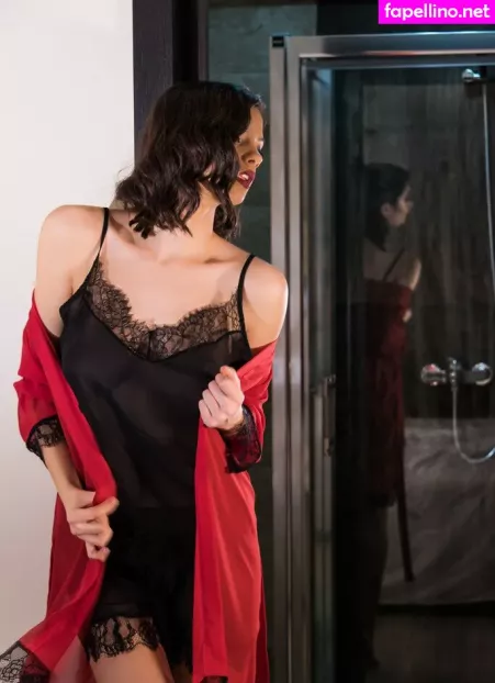 Alexandra Domnita OnlyFans Thumbnail #7YgcEOZGwj