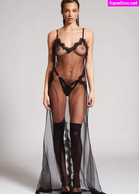 Alexandra Domnita OnlyFans Thumbnail #nAd19NPRjW