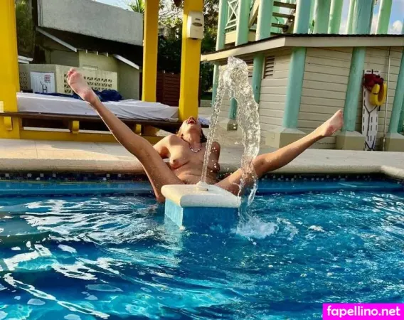 Alexandra Lee 1 OnlyFans Thumbnail #onOstI7urC