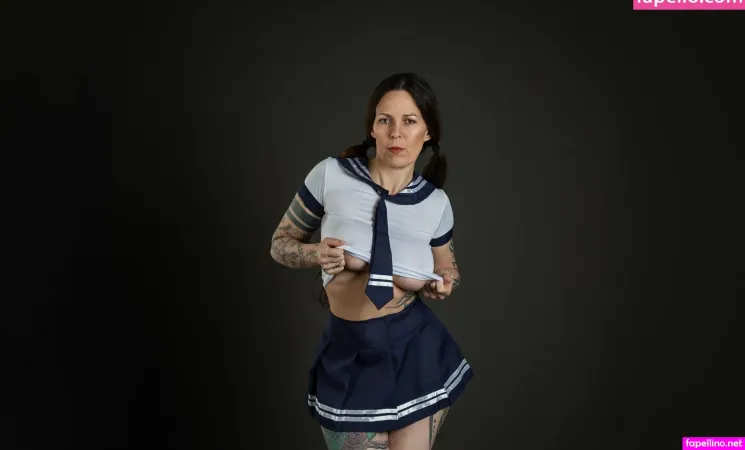 Alexandra Moreels OnlyFans Thumbnail #EU1xaBPaRi