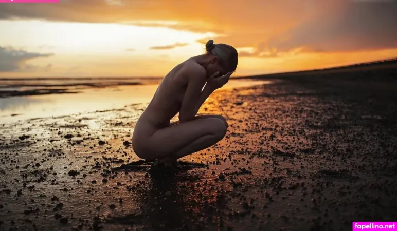Alexandra Nowak OnlyFans Thumbnail #O5f34GBngC