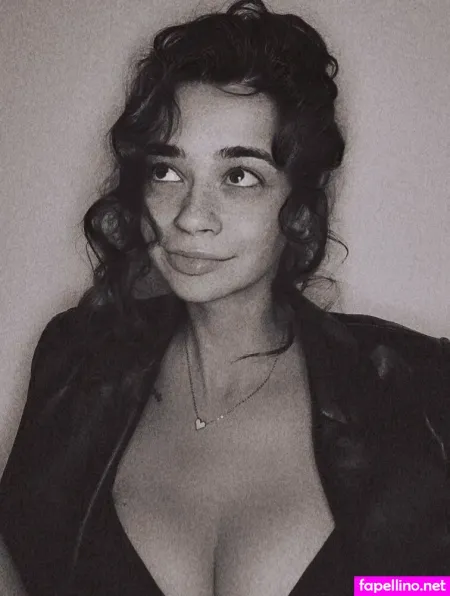 Alexandra Paixao OnlyFans Thumbnail #XFGRLKqreE