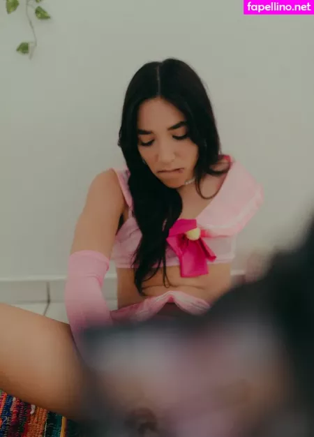 Alexandra Pereles OnlyFans Thumbnail #kSJj6OL9hP