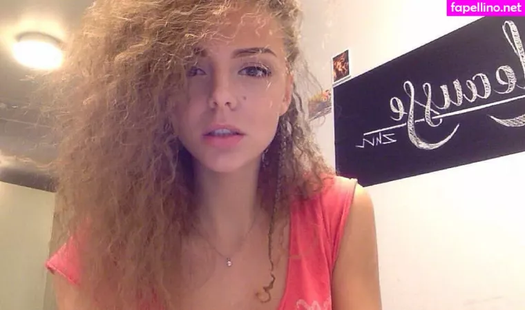 Alexandra Romanovna 1 OnlyFans Thumbnail #ACi8QViCDy
