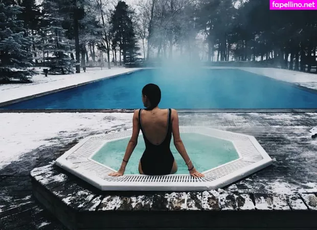 Alexandra Romanovna 1 OnlyFans Thumbnail #ni1wudQ2v1