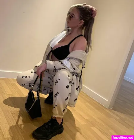 Alexandra Spencer OnlyFans Thumbnail #Ahi9Lnup8H