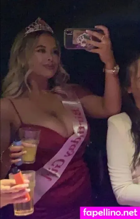 Alexandra Spencer OnlyFans Thumbnail #p4M5mbTMIu