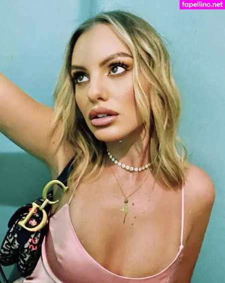 Alexandra Stan OnlyFans Thumbnail #qLydySg7XK