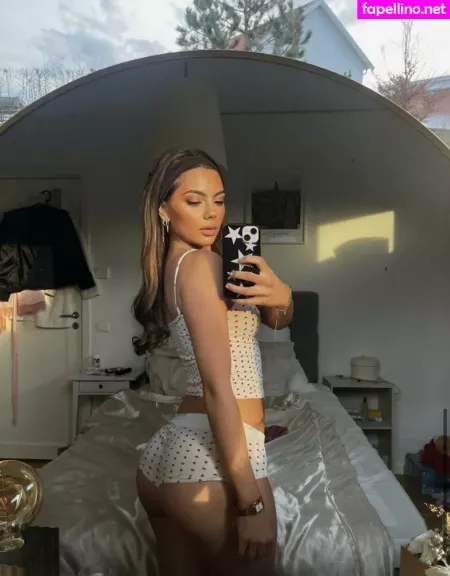 Alexandra Tsolakidis OnlyFans Thumbnail #IjgikJEAkM