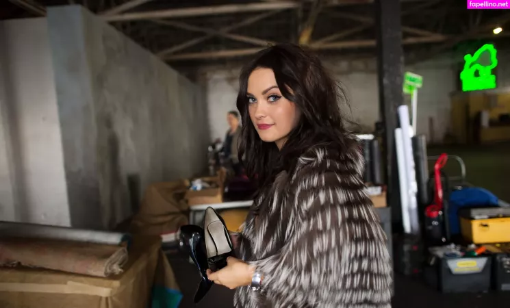 Alexandra Tyler OnlyFans Thumbnail #96XpCHy72X