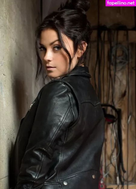 Alexandra Tyler OnlyFans Thumbnail #UTgSF8Es5M