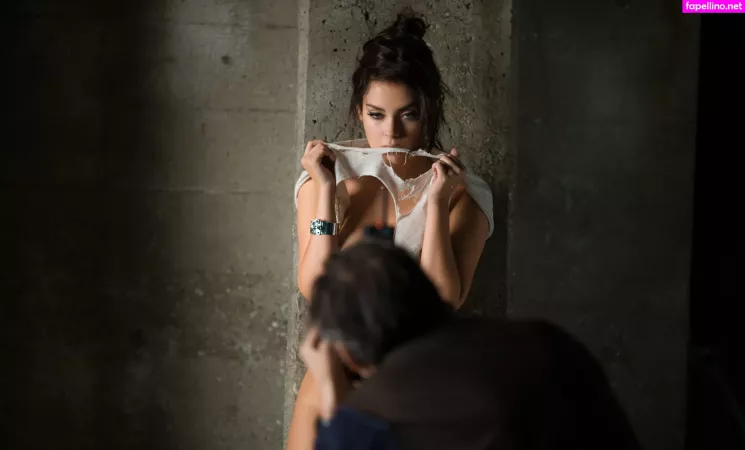 Alexandra Tyler OnlyFans Thumbnail #Xf5zBPVzdv