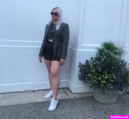 Alexandra OnlyFans Thumbnail #2TjS1rYOnD