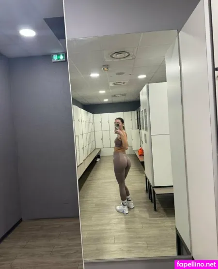 Alexandra977 OnlyFans Thumbnail #4fb75KzeRW