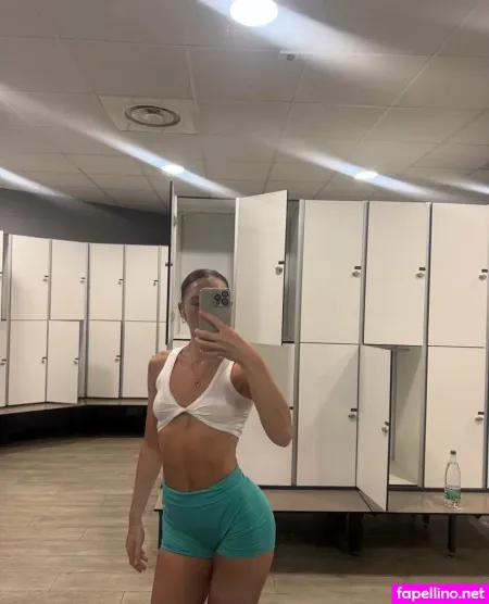 Alexandra977 OnlyFans Thumbnail #USYszRbiAx