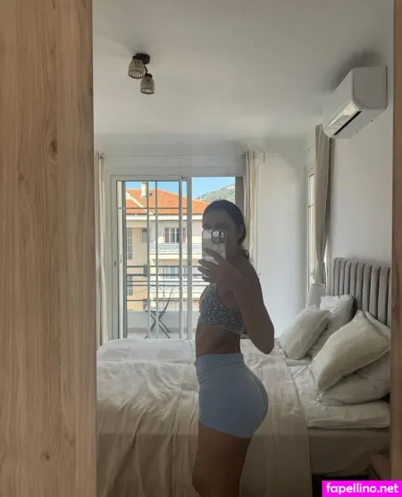 Alexandra977 OnlyFans Thumbnail #YivVEMTP3H