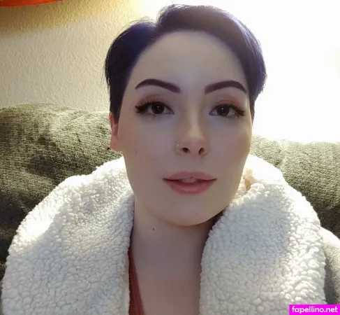 Alexandraelise OnlyFans Thumbnail #ZqrzYBy2BQ