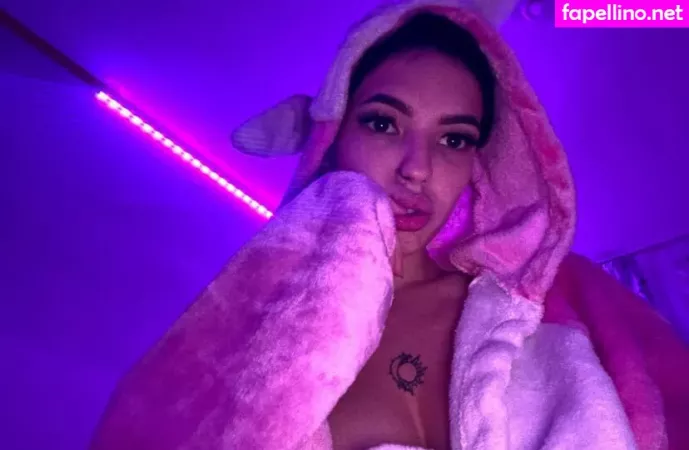 Alexandragalatan OnlyFans Thumbnail #4jK8qxiSKK