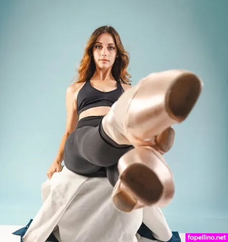 Alexandraqnin 1 OnlyFans Thumbnail #HHFi9vXA9T