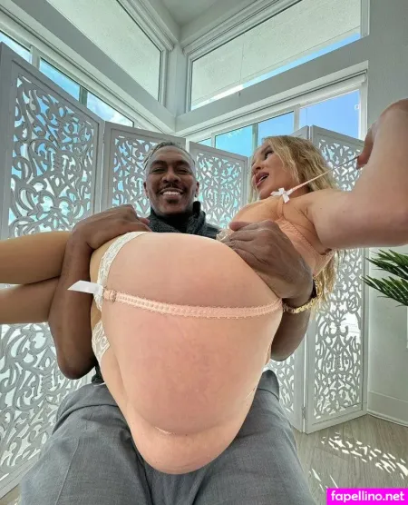Alexandraqostv Main Profile Photo