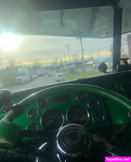 Alexandre3210 OnlyFans Thumbnail #L3Idy7XJD0