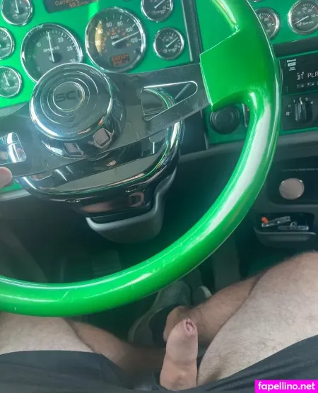 Alexandre3210 OnlyFans Thumbnail #ny5uCE0X3O