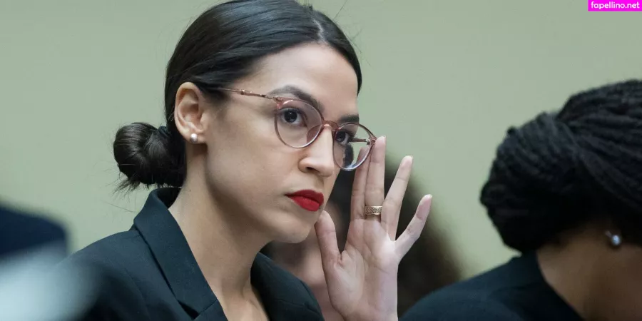 Alexandria Ocasio Cortez OnlyFans Thumbnail #1O88xqDHDf