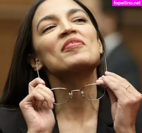 Alexandria Ocasio Cortez OnlyFans Thumbnail #M2FsR3mj4J