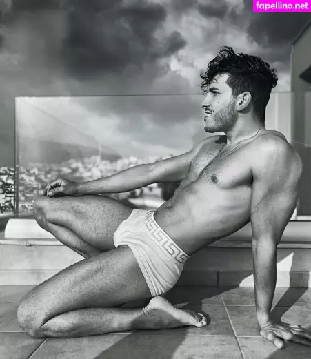 Alexandrosr OnlyFans Thumbnail #aZOodBtywS