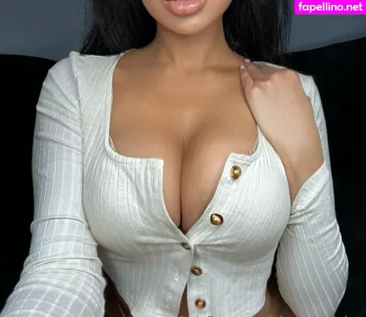Alexasinclaire OnlyFans Thumbnail #UNF0XgoYkM