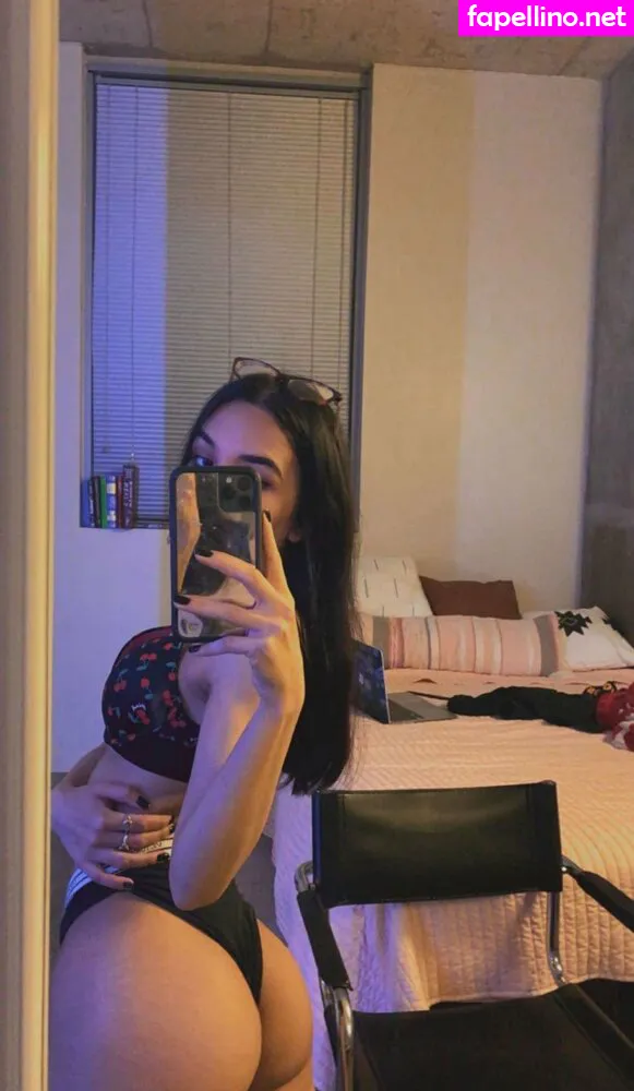 _alexbree, alexbree Nude Leaked OnlyFans Photo #0GRI7EYXd1