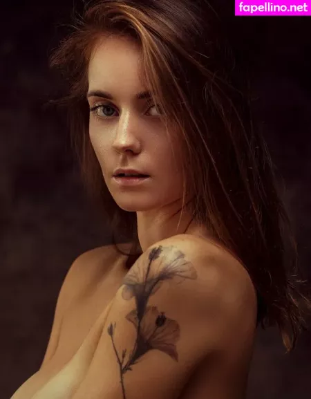 Alexiemore OnlyFans Thumbnail #HMHFaMBbnB