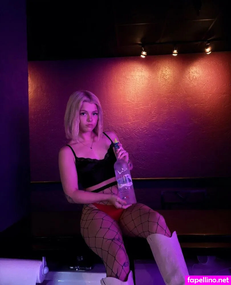 alexiiijj12, lexiiijjbabyyy Nude Leaked OnlyFans Photo #0CuWV9scPt