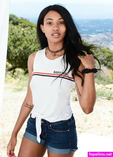 Alexis Avery OnlyFans Thumbnail #ZkCbTfkhDK