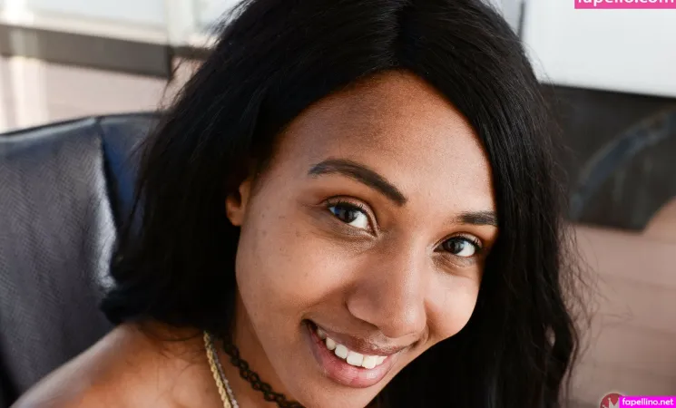 Alexis Avery OnlyFans Thumbnail #tHWOs8pQRM