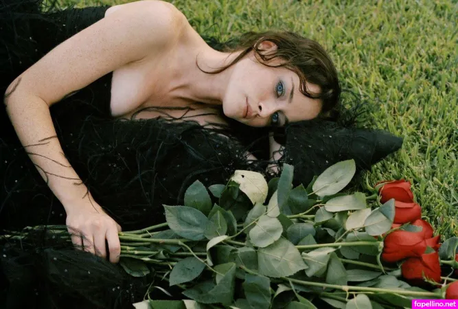 Alexis Bledel OnlyFans Thumbnail #q8sTY4X7H5