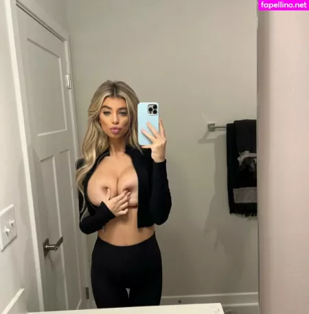 Alexis Elliott OnlyFans Thumbnail #d936gfzbq3