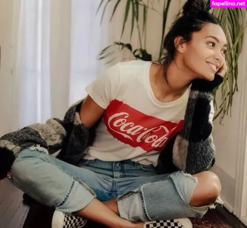 Alexis Gaube OnlyFans Thumbnail #I328yYSaEG