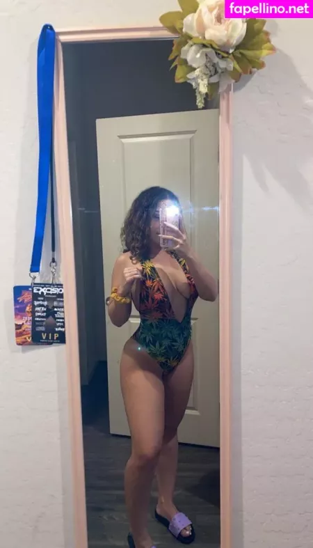 Alexis Pierce OnlyFans Thumbnail #gYVMApZTwp